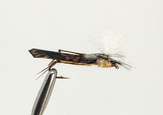 Parachute Hopper Natural  Fly fishing fly. Dry, subsurface and nymph flies for anglers and fisherman. All the flies you need for sale online. Flies to buy online. Online fly fishing supplies. Catch fish with flies from Frontier Flies.